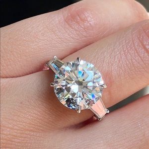 7.26Ct Round Cut Emerald Cut VVS1 Clarity Lab Diamond White Gold Solitaire Ring